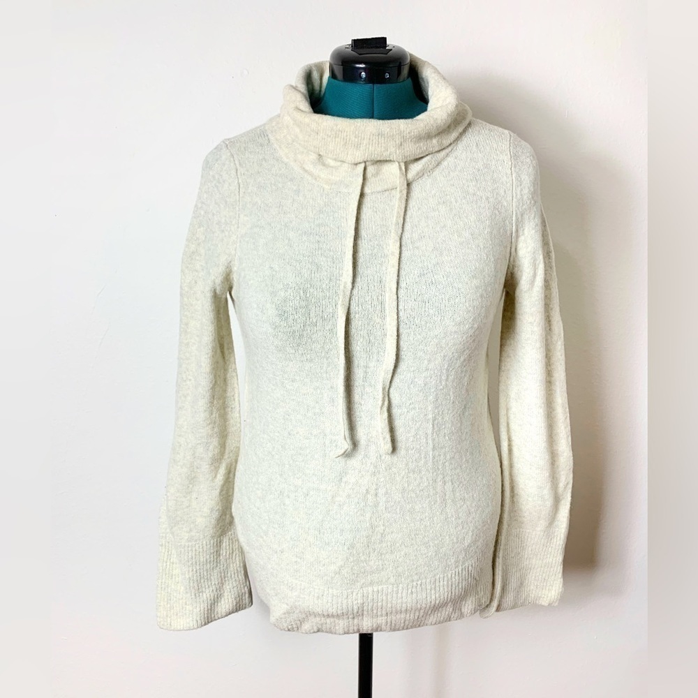 Loft Women’s cowl neck sweater cream long sleeve XS cozy fall winter pullover